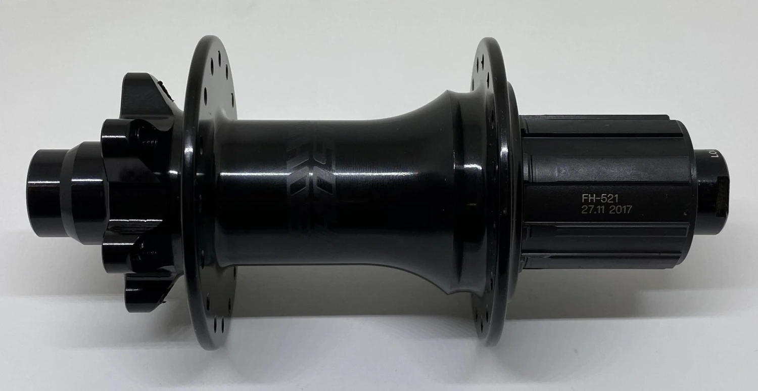 Formula EHL-148S Disc 6-Loch Für Steckachse Schwarz 32 Loch 3 Formula EHL-148S Disc 6-Loch Für Steckachse Schwarz 32 Loch