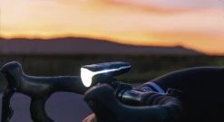 Sigma Aura-80 Und Blaze-Set Mit Akku Für USB-Ladegerät -Shimano Store Sigma Frontleuchte Batterieleuchte LED Akku Aura 80 Lux USB 17800 4016224178001 070 28037i 1