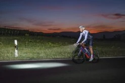 Sigma Aura-80 Mit Akku Für USB-Ladegerät 23 Sigma Aura-80 Mit Akku Für USB-Ladegerät -Shimano Store Sigma Frontleuchte Batterieleuchte LED Akku Aura 80 Lux USB 17800 4016224178001 070 28037j